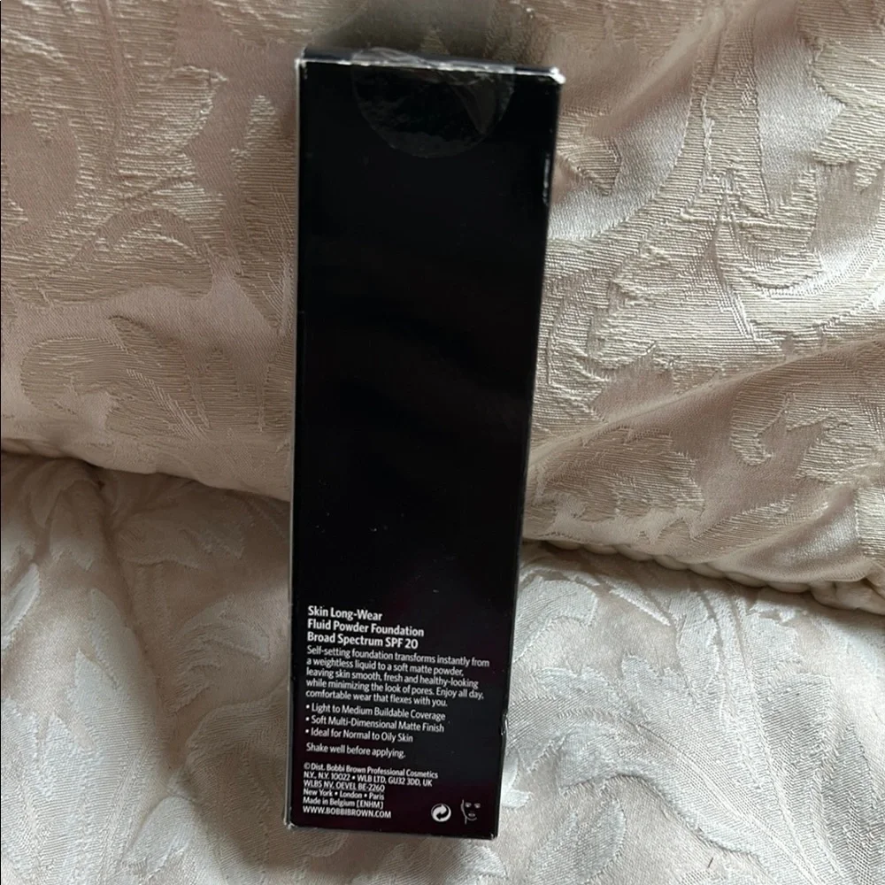 661. Bobbi Brown New in Box Skin Long-Wear Fluid Powder Foundation N112 Espresso